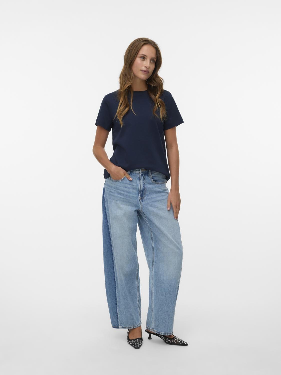 AWNAIMA T-shirt - Dark Sapphire - VERO MODA & VILA Bergvik
