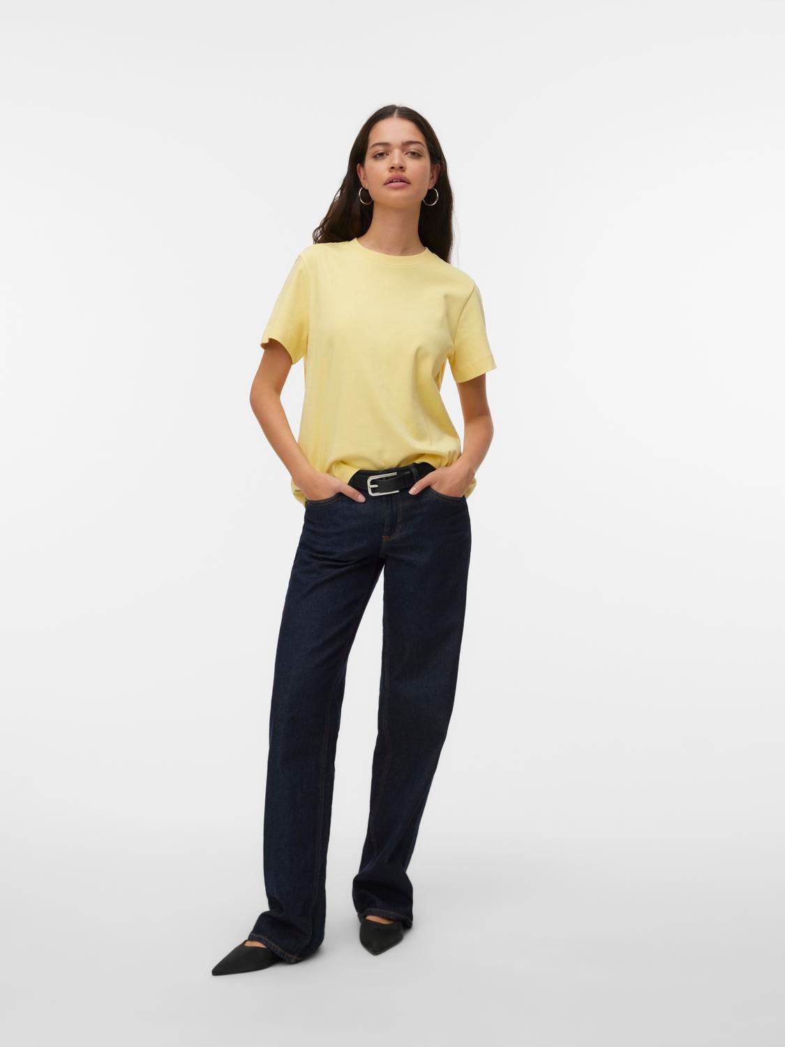 AWNAIMA T-Shirt - Lemon Meringue - VERO MODA & VILA Bergvik