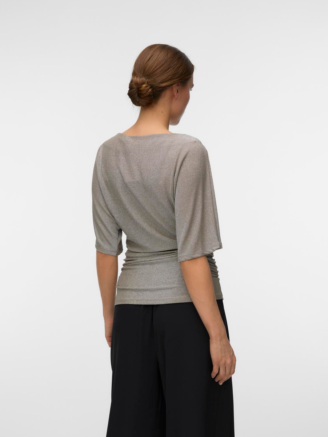 AWURSULA Top - Almondine - VERO MODA & VILA Bergvik