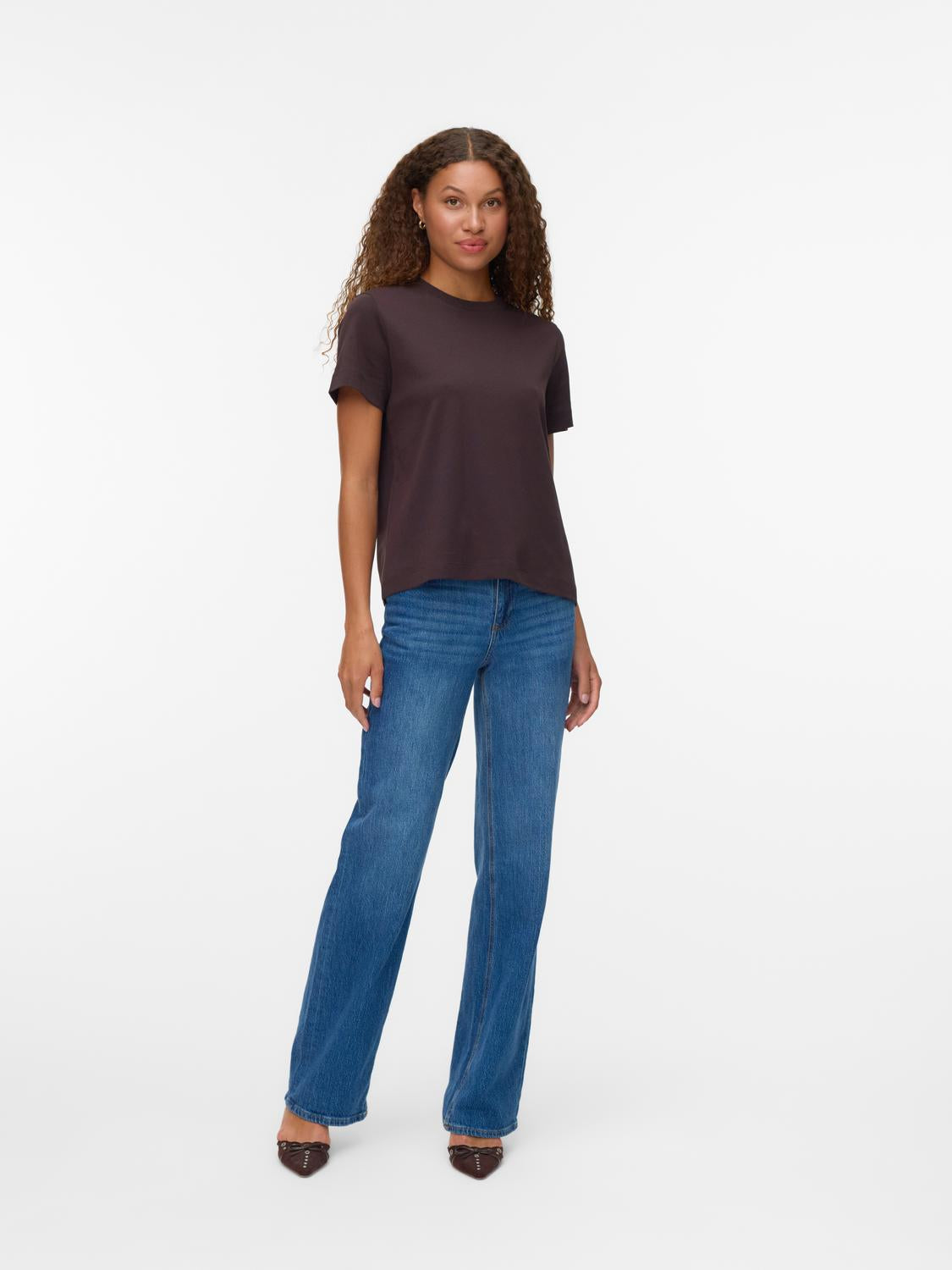 model_shot-front