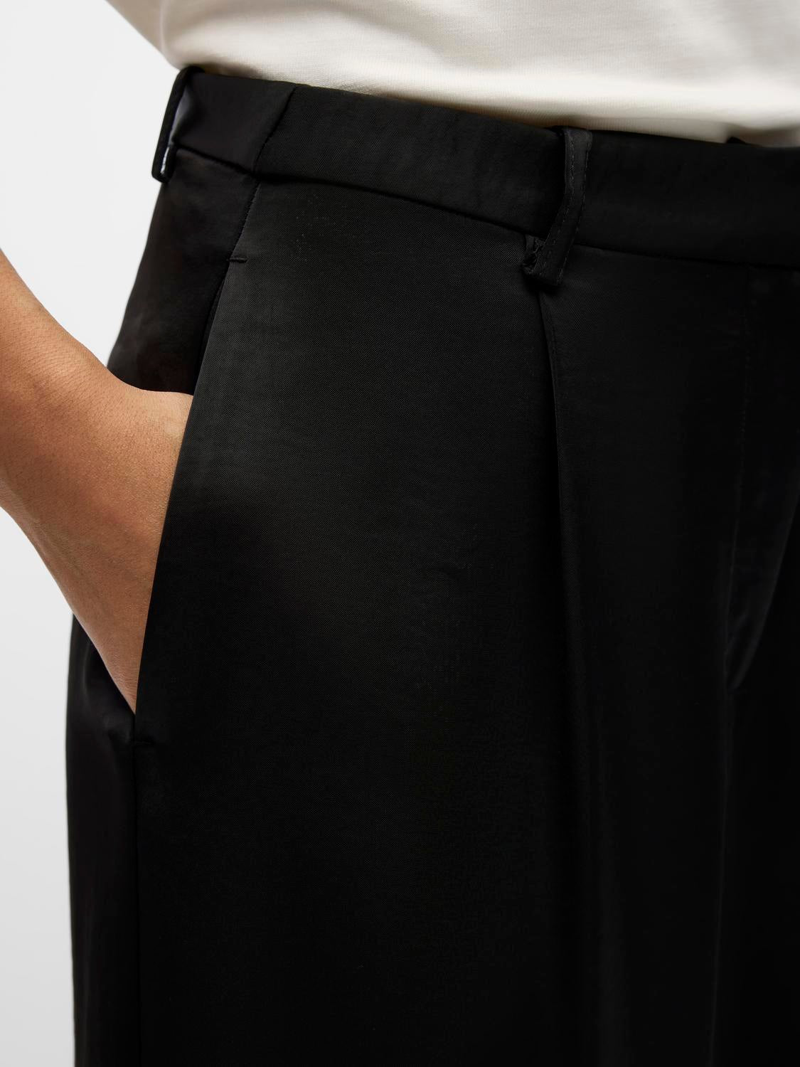 OBJCHILLI Tailored Trousers - Black - VERO MODA & VILA Bergvik