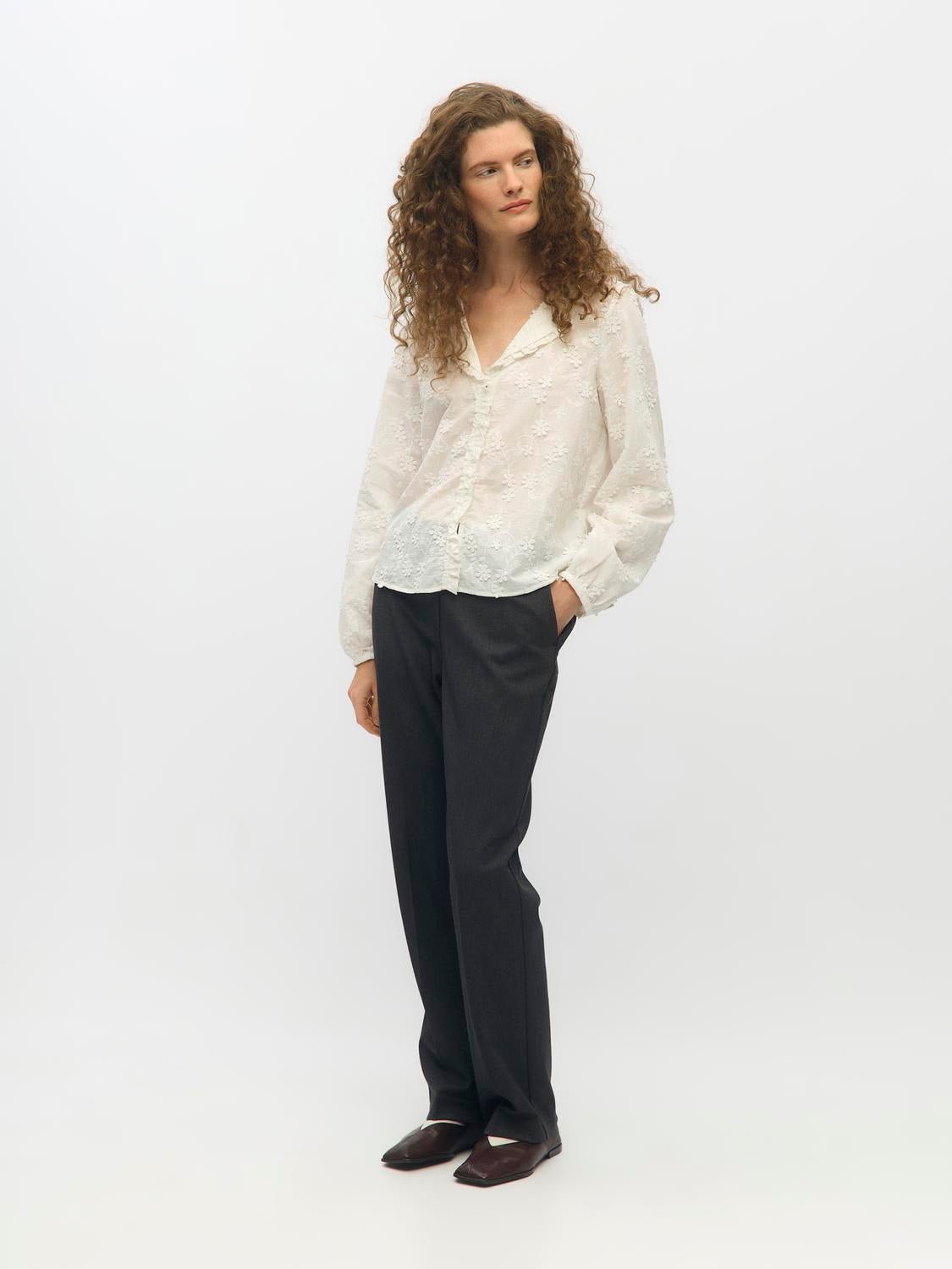 OBJKARLI Shirt - Cloud Dancer - VERO MODA & VILA Bergvik