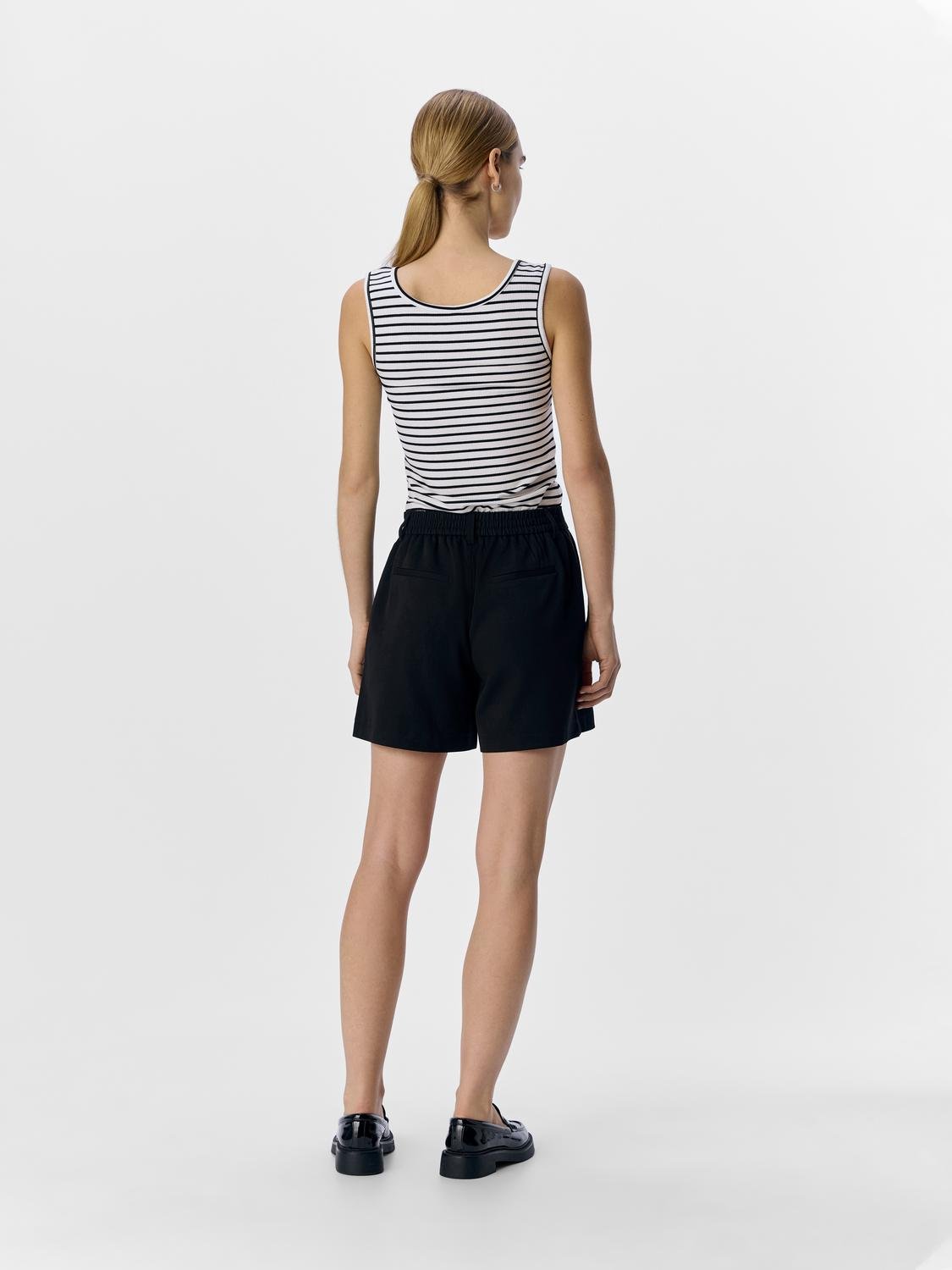 OBJLISA Shorts - Black - VERO MODA & VILA Bergvik
