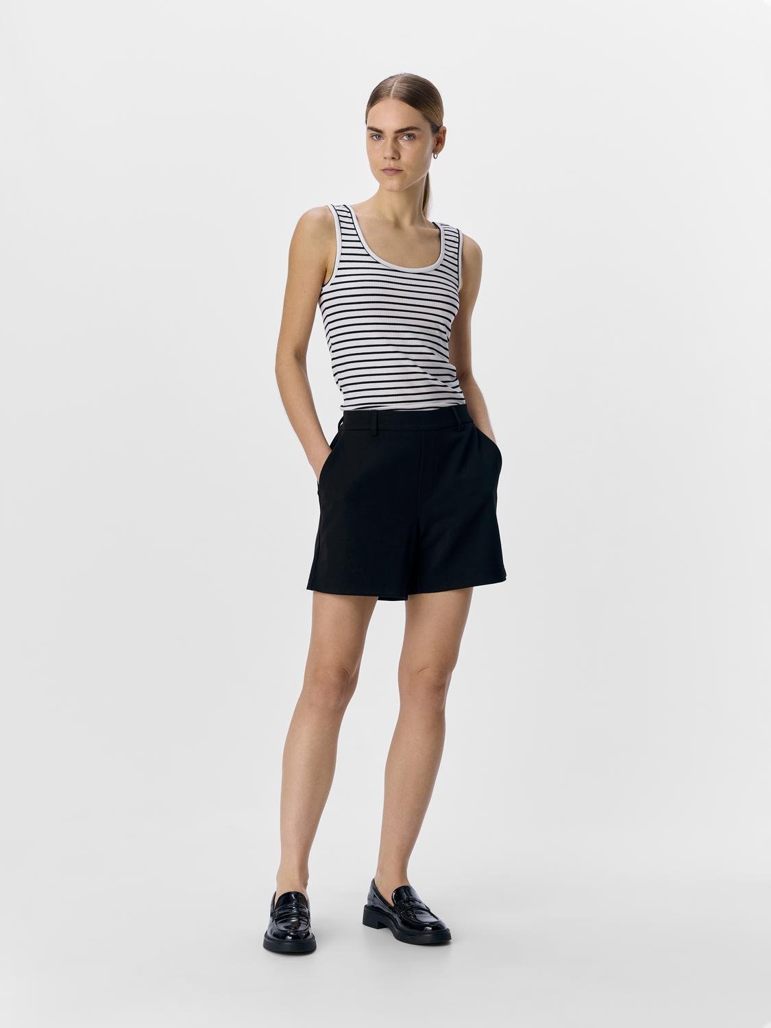 OBJLISA Shorts - Black - VERO MODA & VILA Bergvik