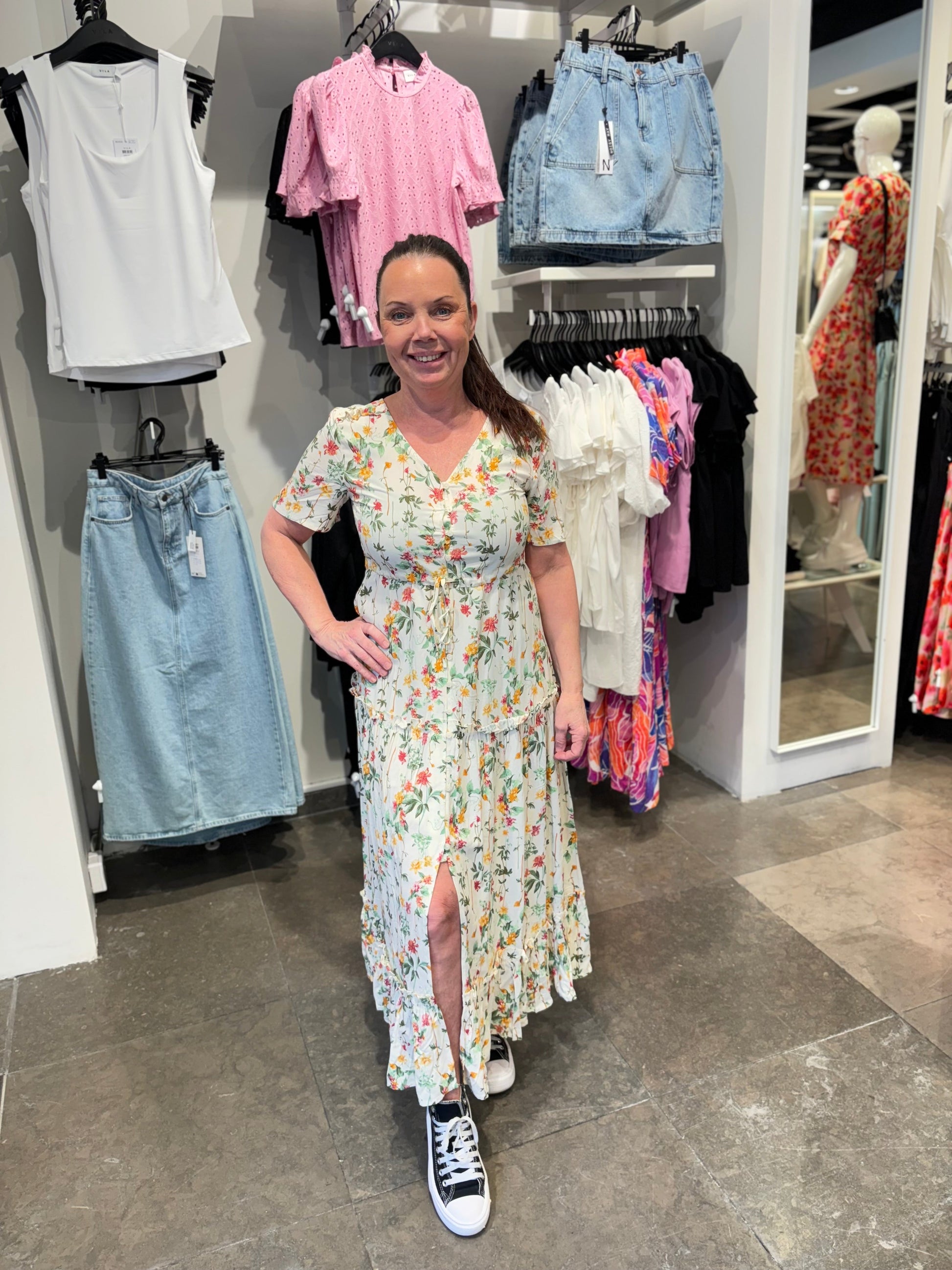 OBJLORENA Dress - Sandshell - VERO MODA & VILA Bergvik