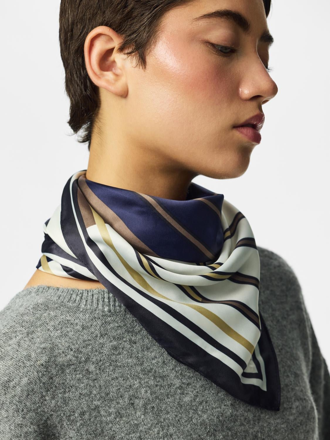 PCAMANDA Light Scarf - Maritime Blue - VERO MODA & VILA Bergvik