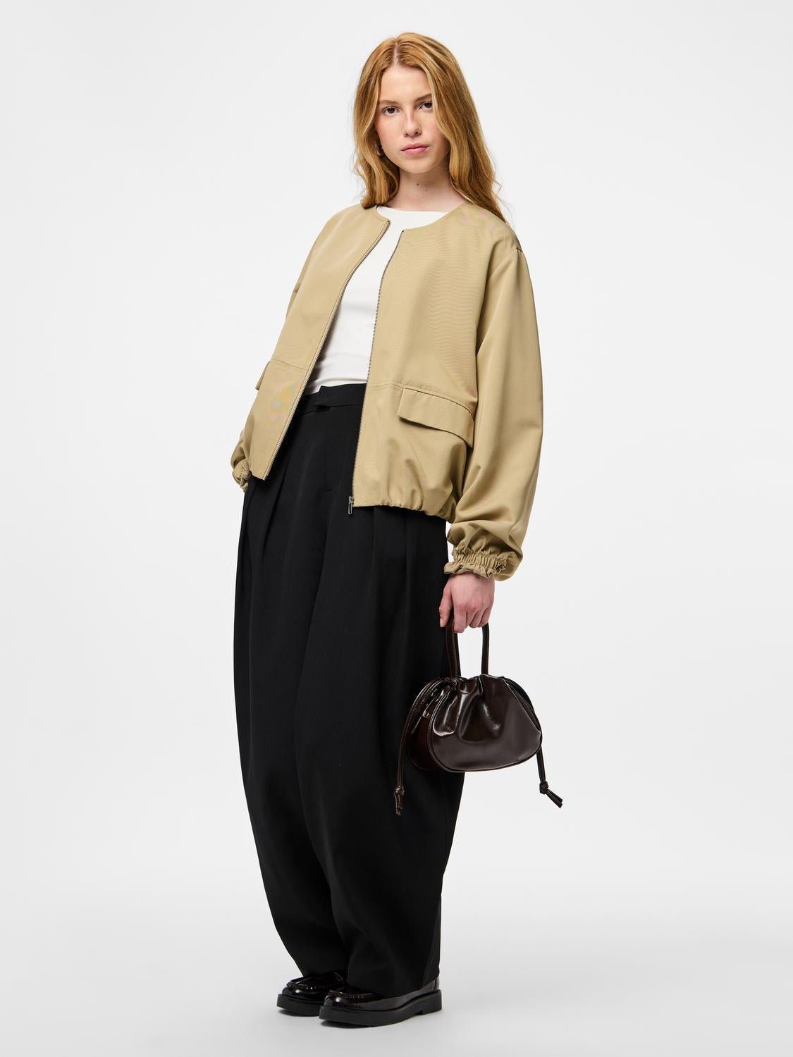 PCBERIT Otw Bomber - Travertine - VERO MODA & VILA Bergvik