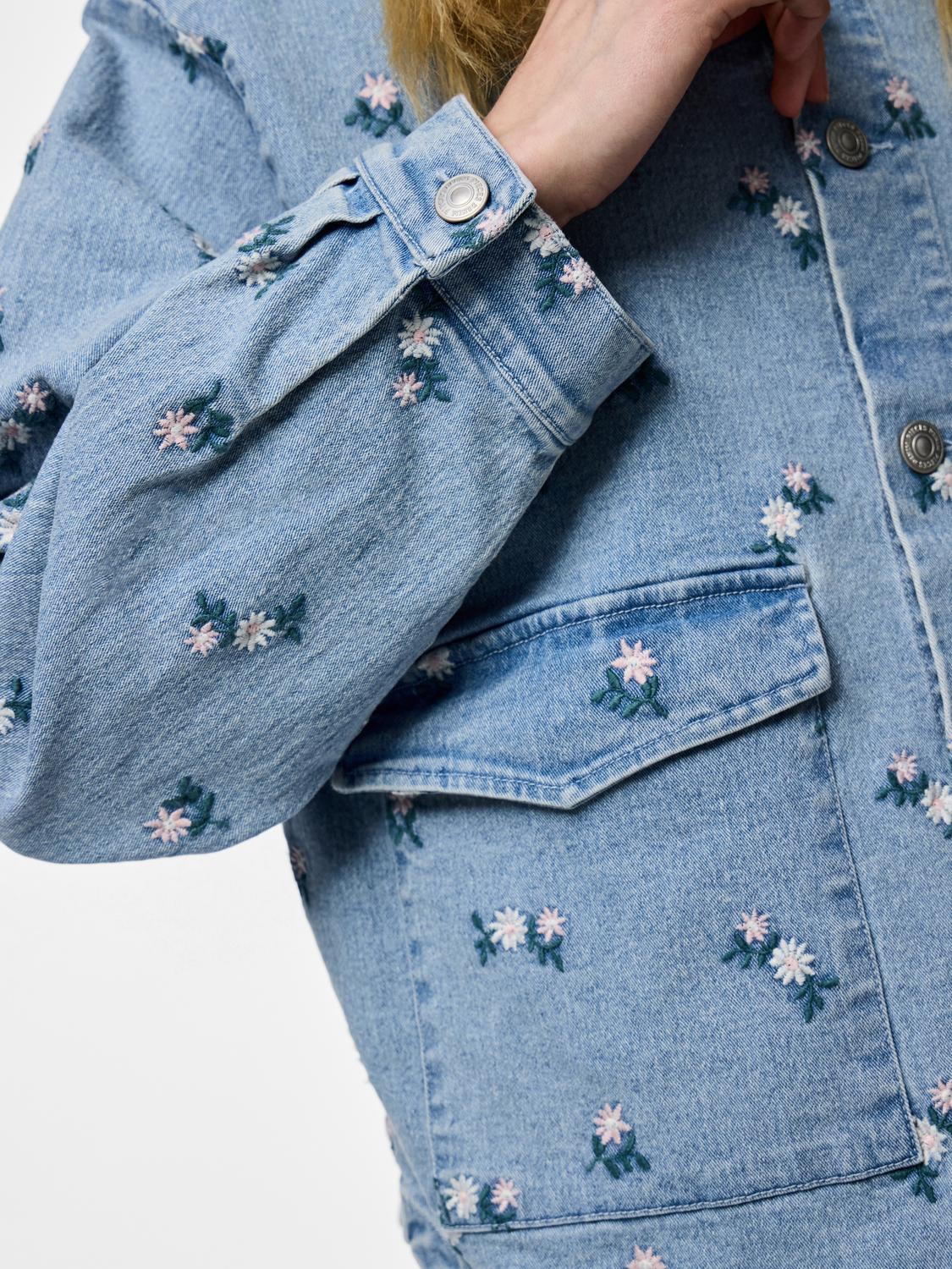 PCFLORA Denim Shirt - Light Blue Denim - VERO MODA & VILA Bergvik