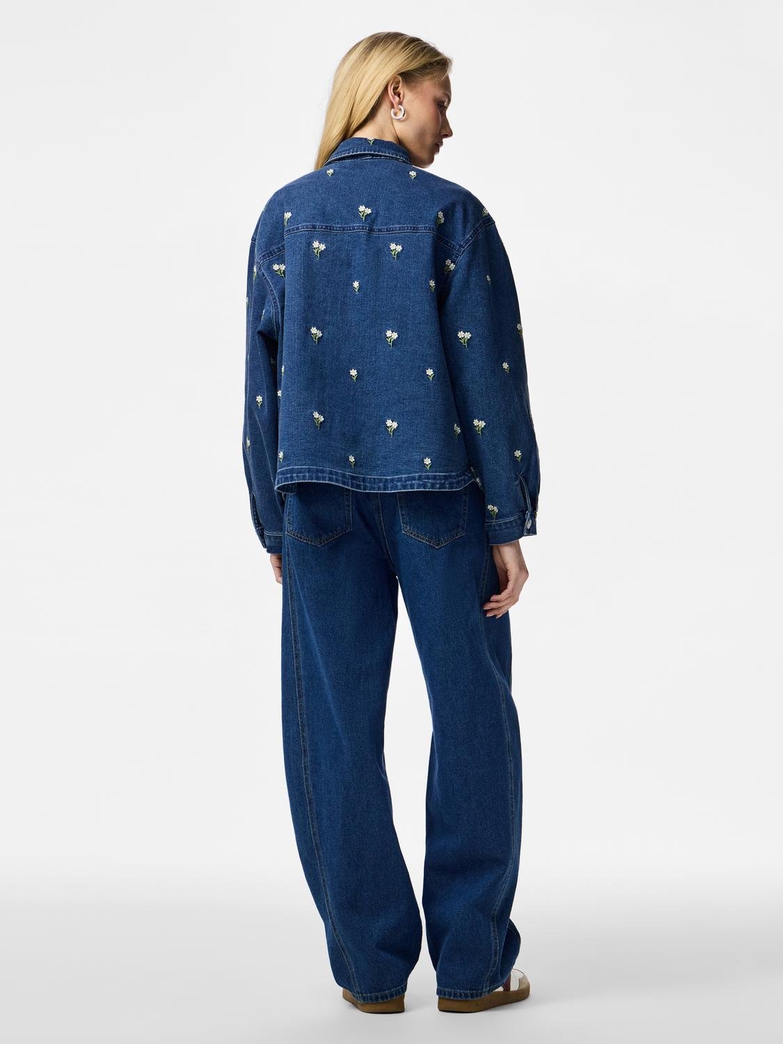 PCFLORA Denim Shirt - Medium Blue Denim - VERO MODA & VILA Bergvik