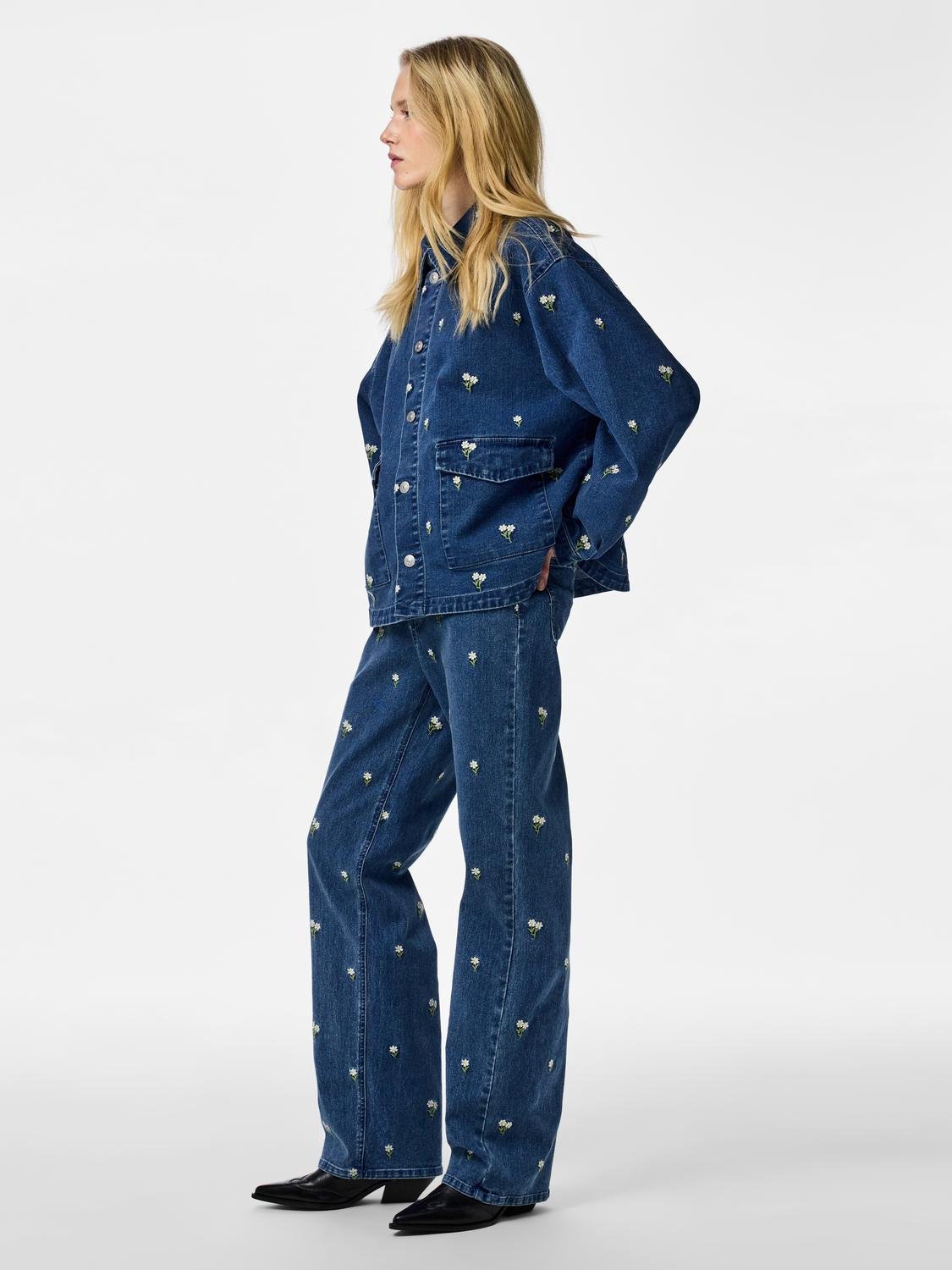 PCFLORA Jeans - Medium Blue Denim - VERO MODA & VILA Bergvik