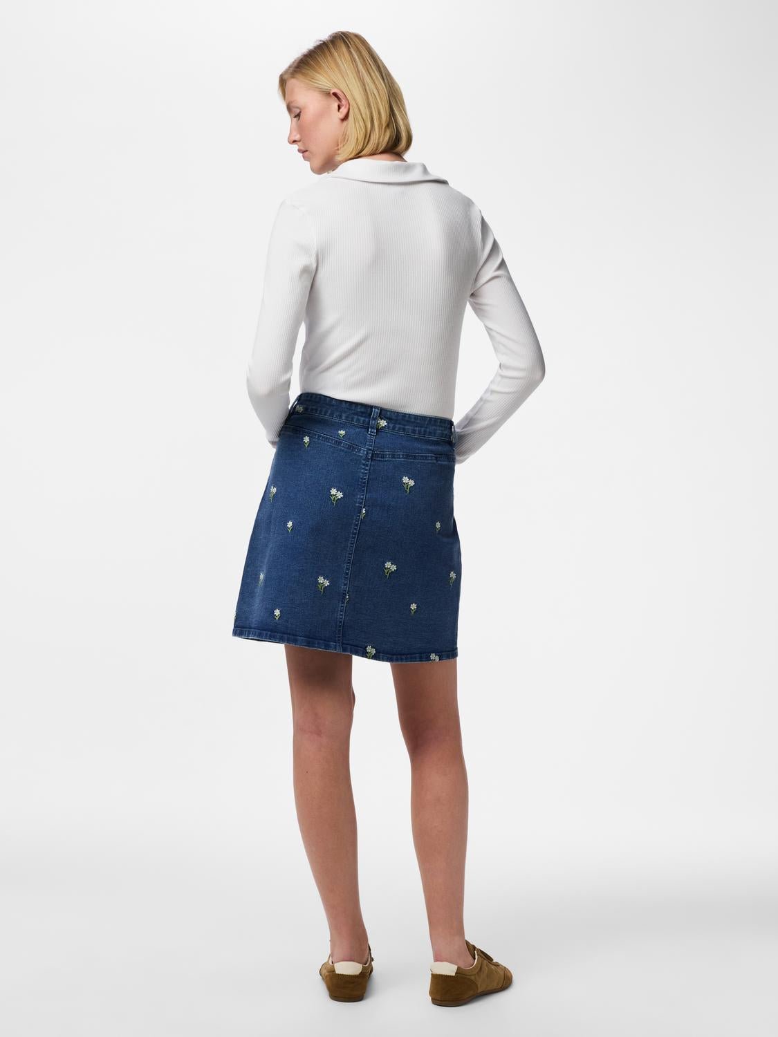 PCFLORA Short Skirt - Medium Blue Denim - VERO MODA & VILA Bergvik