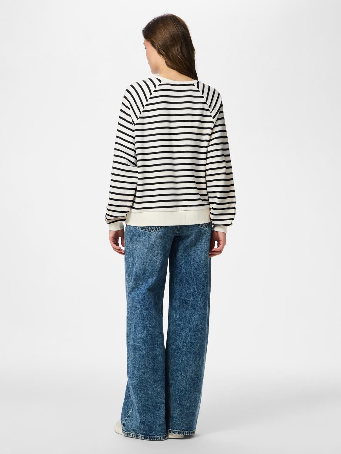 PCGRETA Sweatshirt - Cloud Dancer - VERO MODA & VILA Bergvik