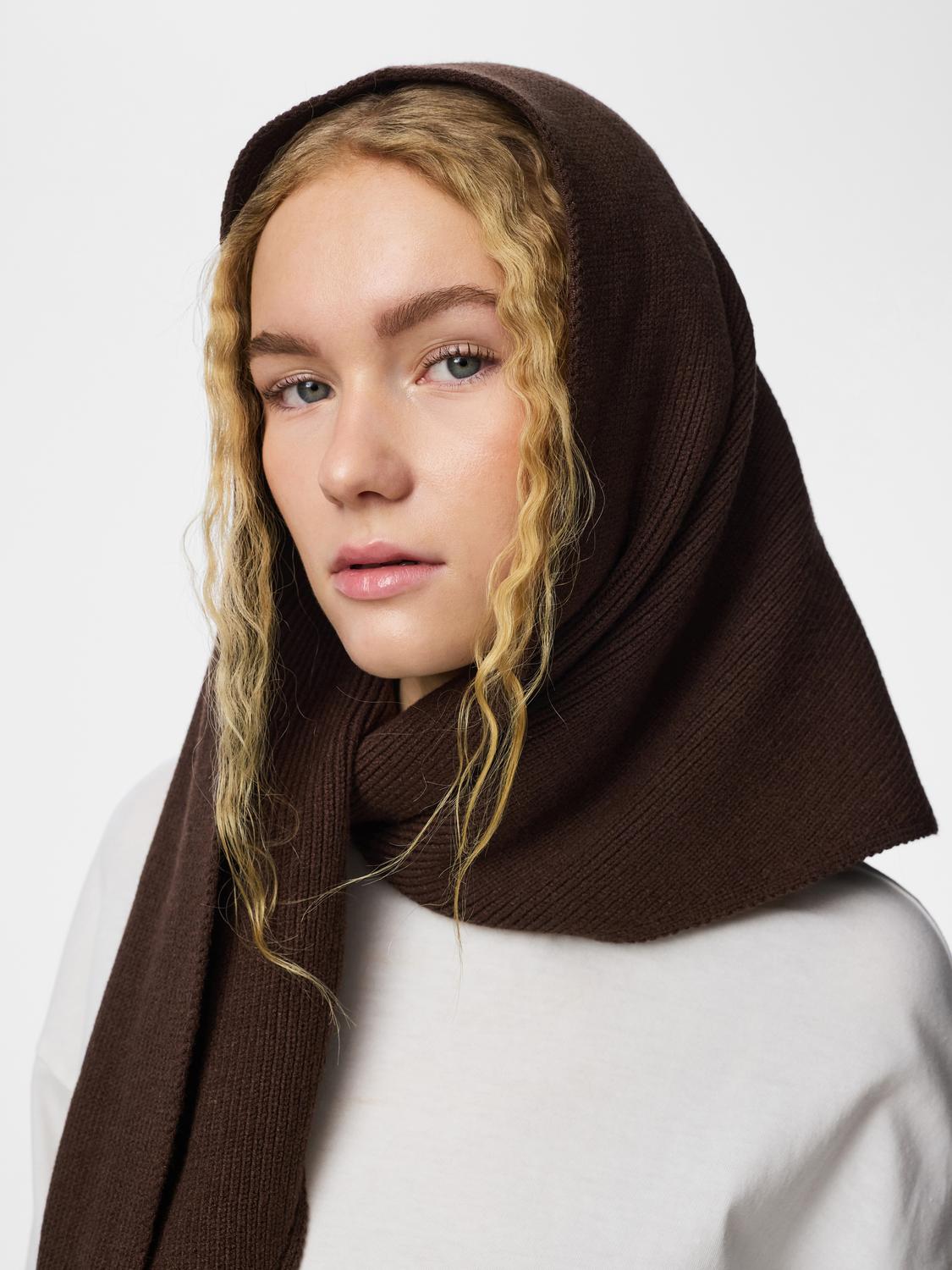PCKOMMA Scarf - Hot Fudge - VERO MODA & VILA Bergvik