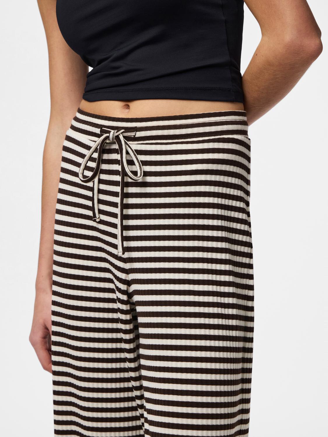 PCLAYA Trousers - Hot Fudge - VERO MODA & VILA Bergvik
