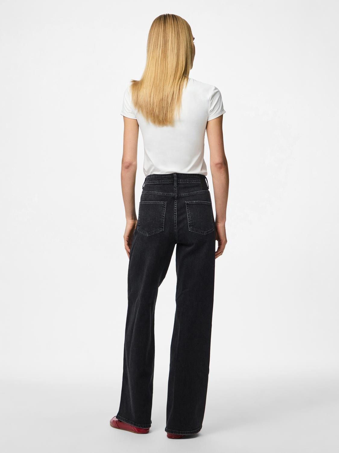 PCSILKE Jeans - Black Denim - VERO MODA & VILA Bergvik