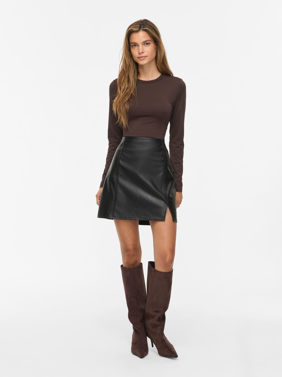 VIDAGMAR Short Skirt - Black - VERO MODA & VILA Bergvik