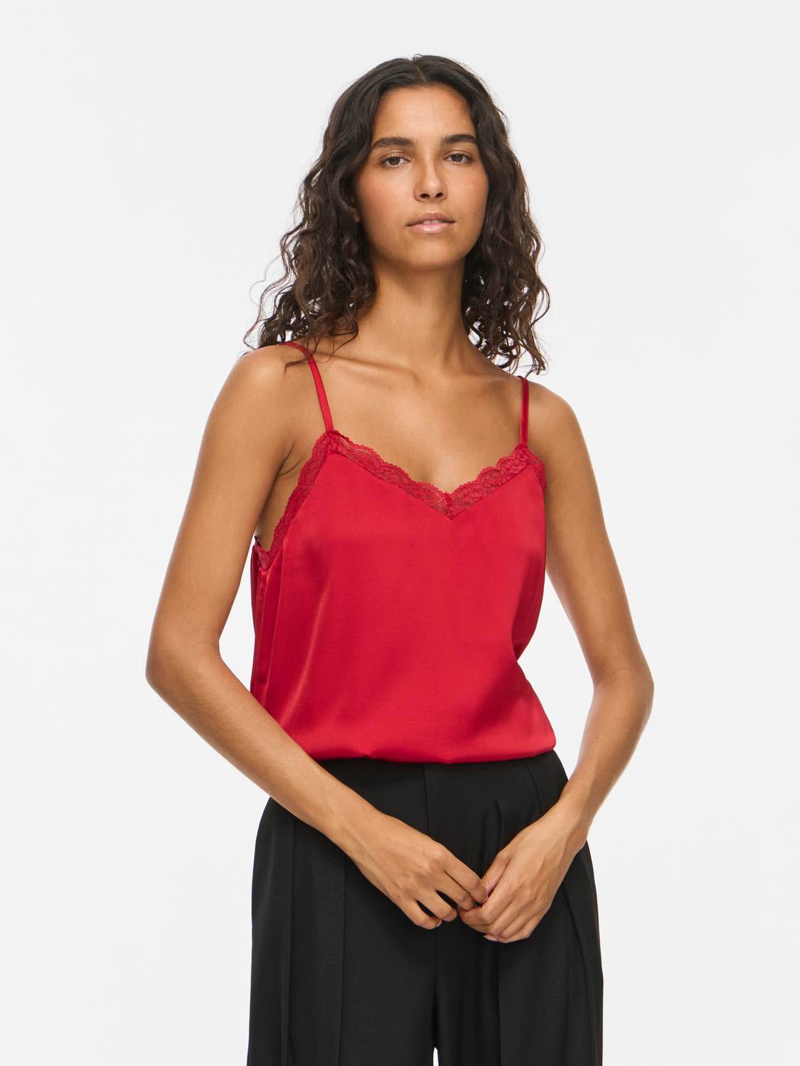 VIENNA Top - Savvy Red - VERO MODA & VILA Bergvik