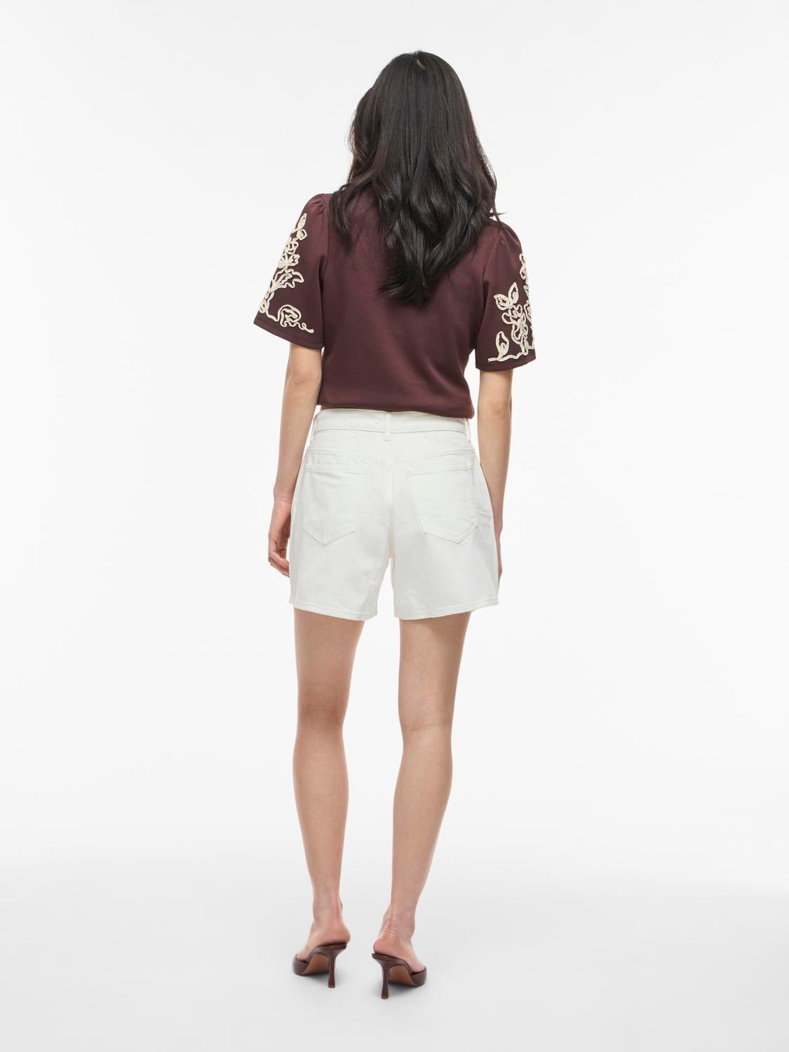VIJAF Shorts - Cloud Dancer - VERO MODA & VILA Bergvik