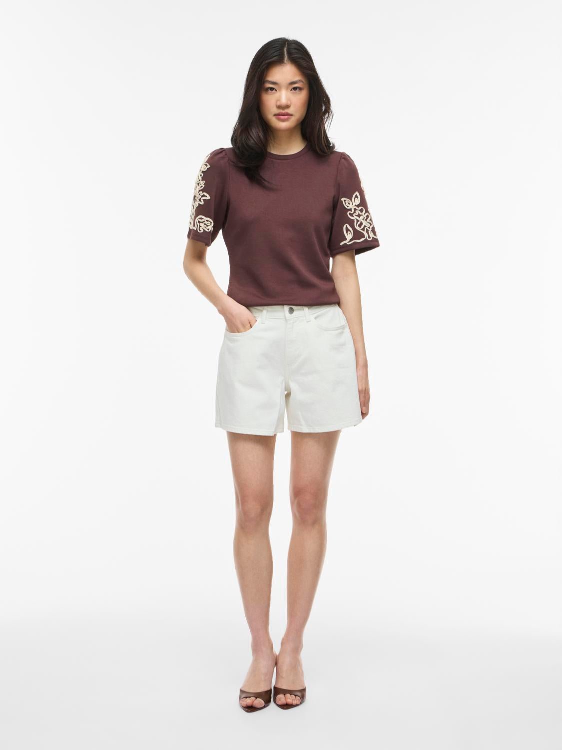 VIJAF Shorts - Cloud Dancer - VERO MODA & VILA Bergvik