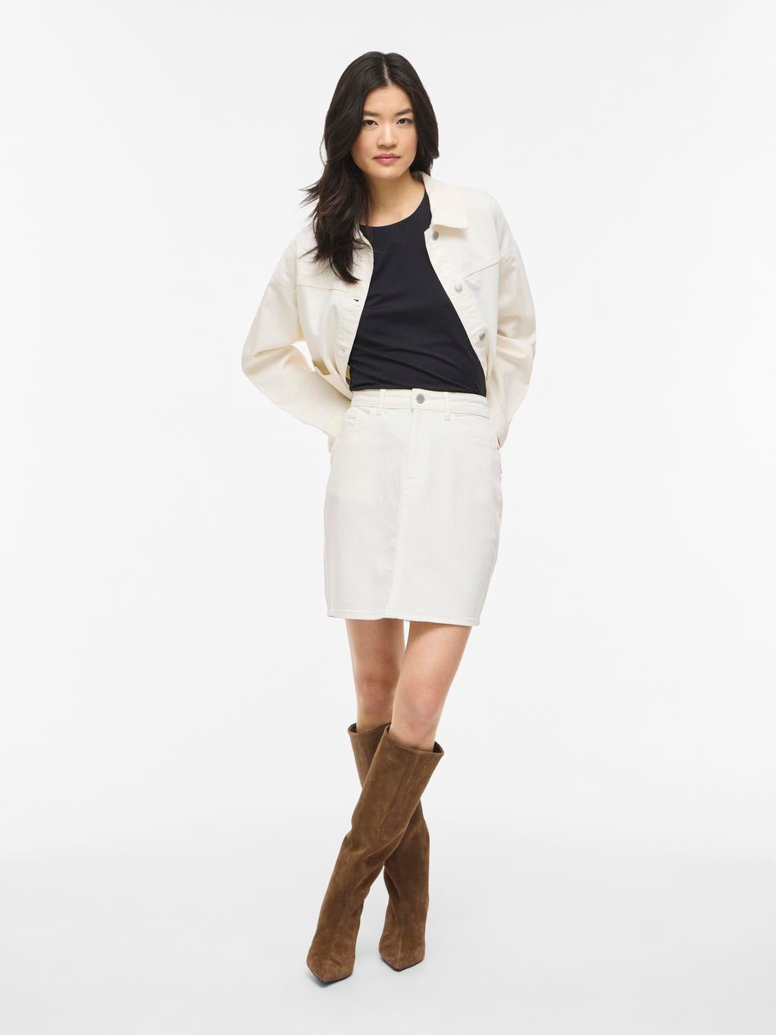 VIKAJA Short Skirt - Cloud Dancer - VERO MODA & VILA Bergvik