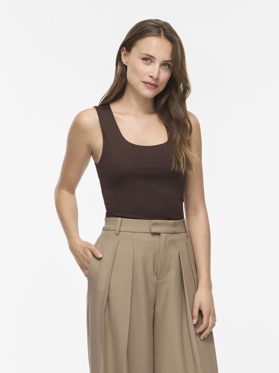 VIKENZA Tank Top - Coffee Bean - VERO MODA & VILA Bergvik