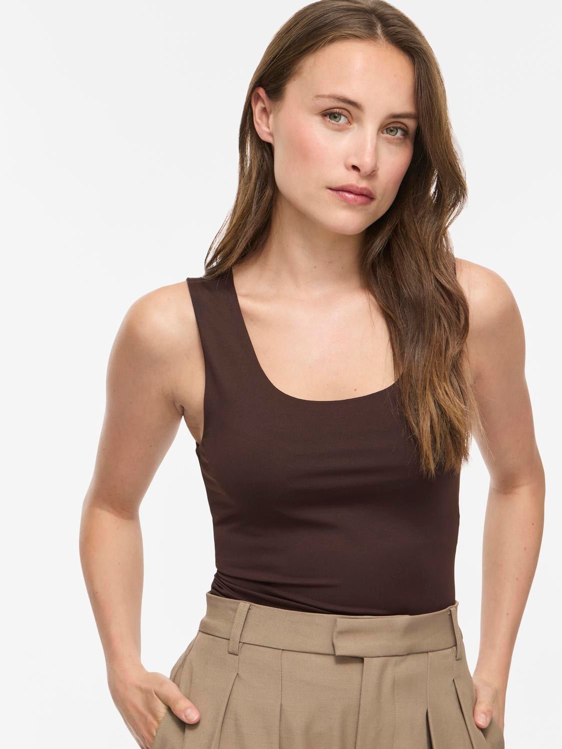 VIKENZA Tank Top - Coffee Bean - VERO MODA & VILA Bergvik