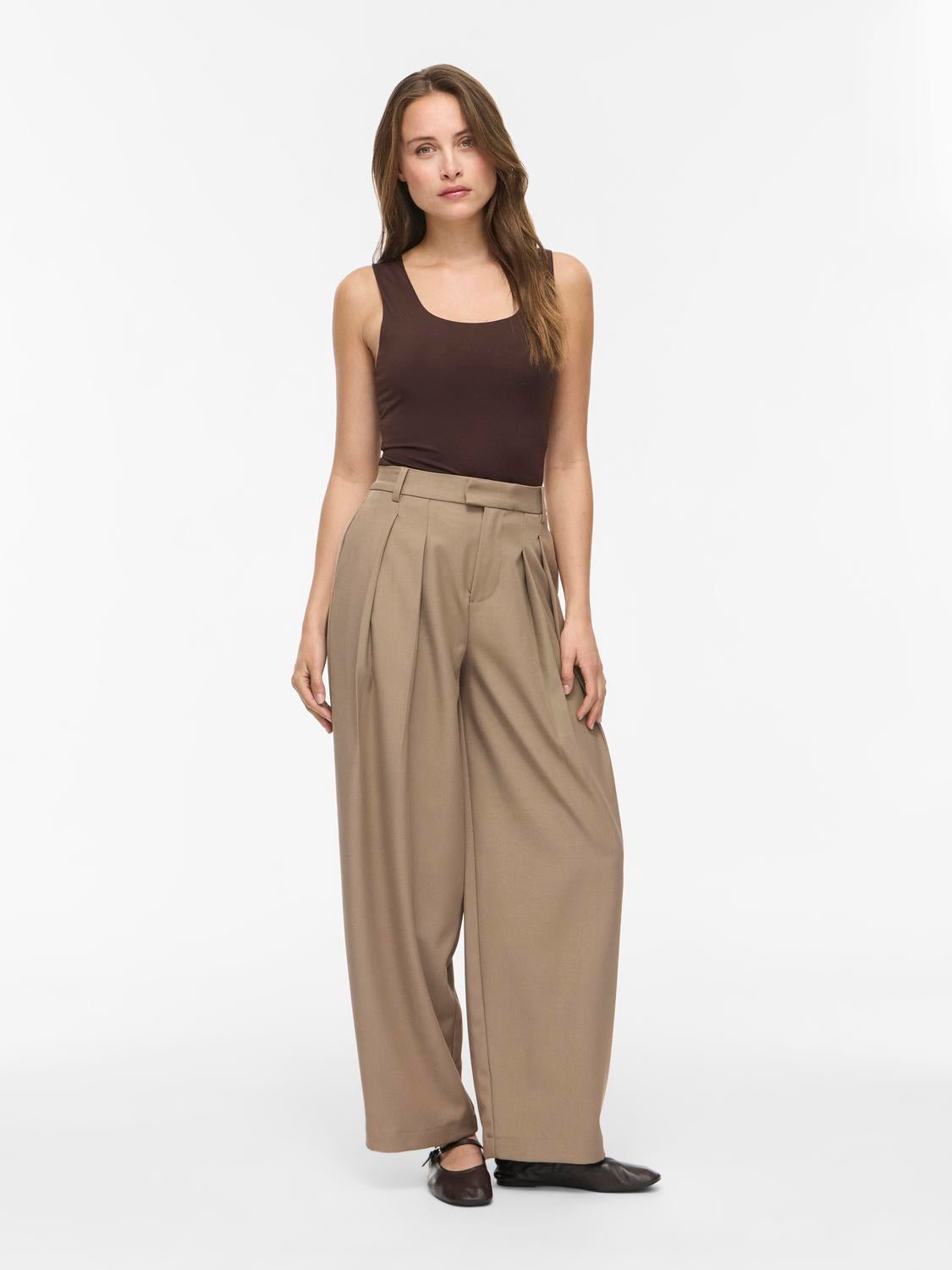 VIKENZA Tank Top - Coffee Bean - VERO MODA & VILA Bergvik