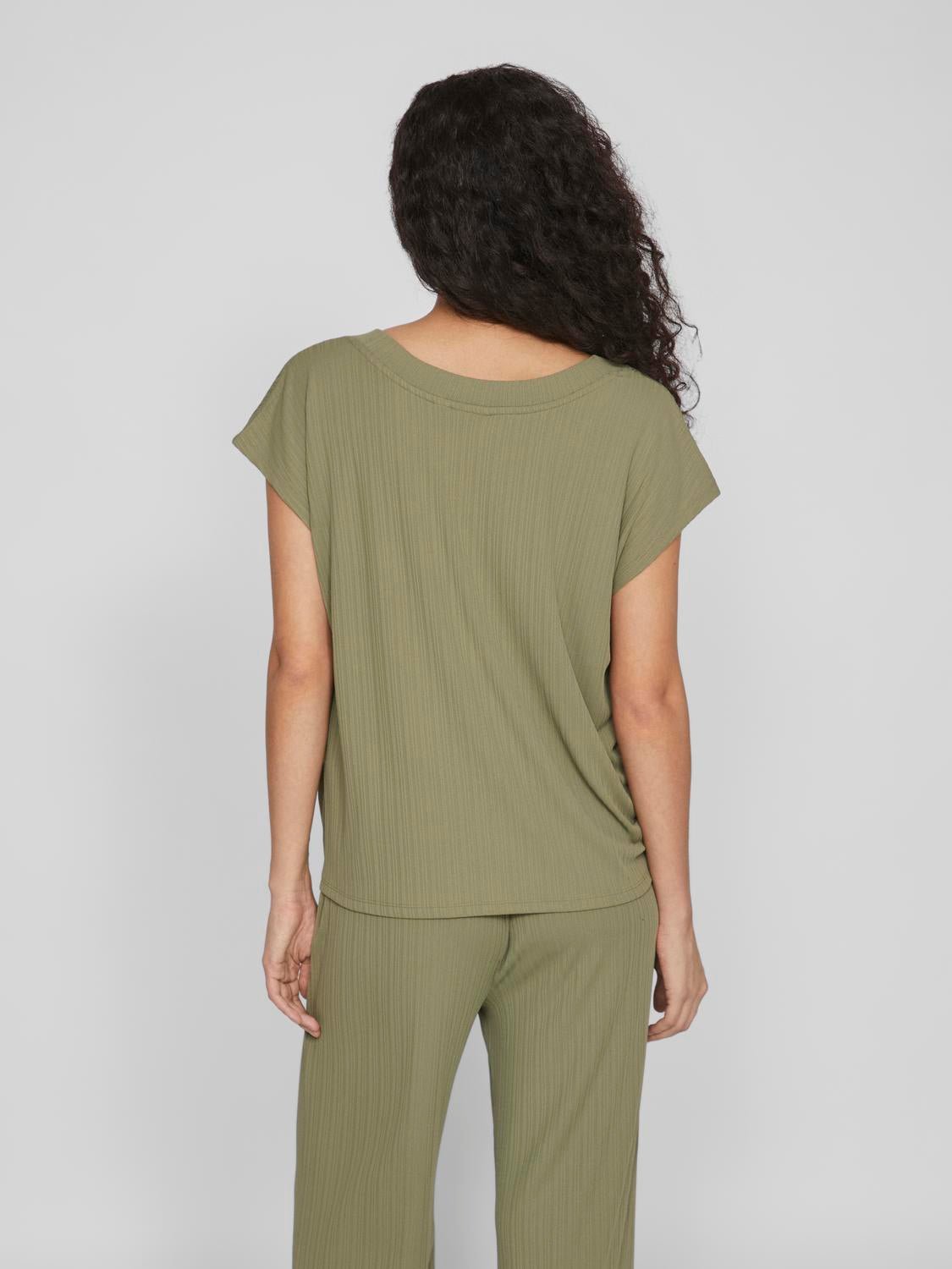 VIOFELIA T-Shirts & Tops - Oil Green - VERO MODA & VILA Bergvik