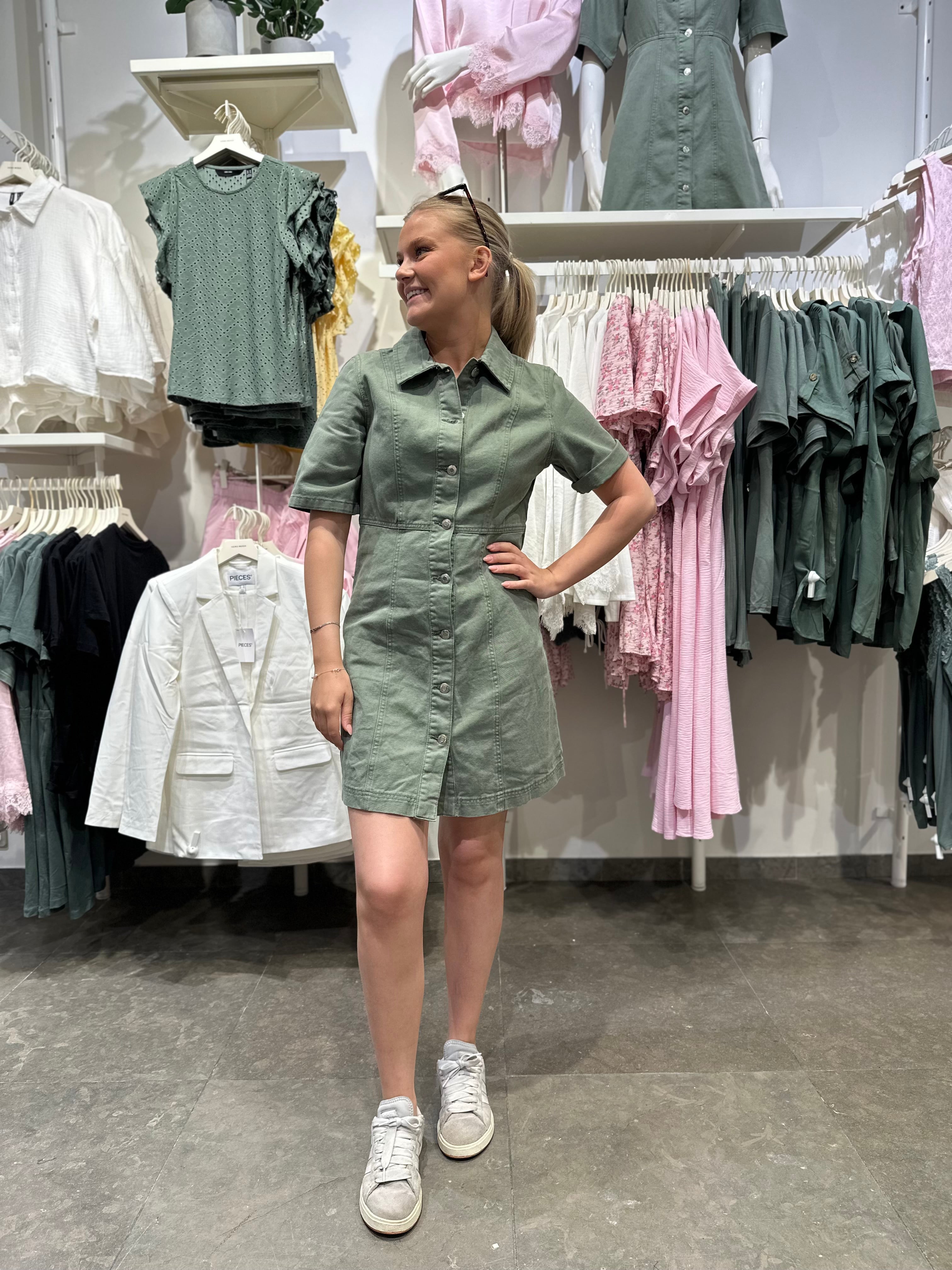 VMDAISY Short Dress - Laurel Wreath - VERO MODA & VILA Bergvik