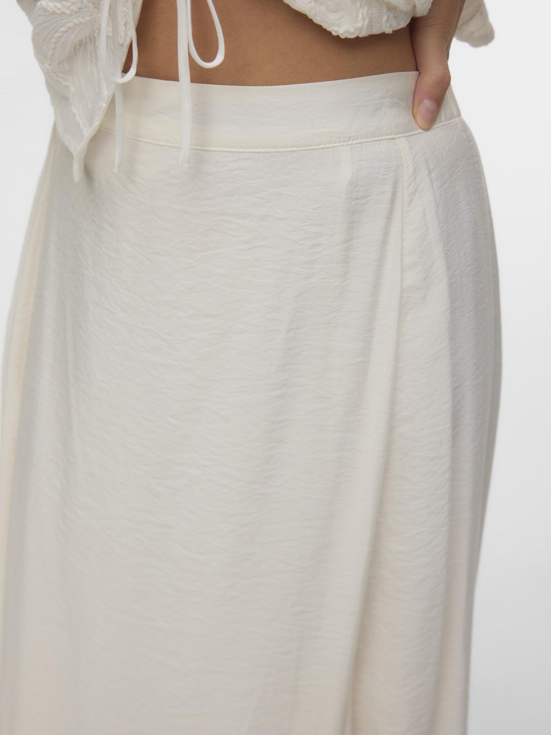 VMJOSIE Long Skirt - Snow White - VERO MODA & VILA Bergvik