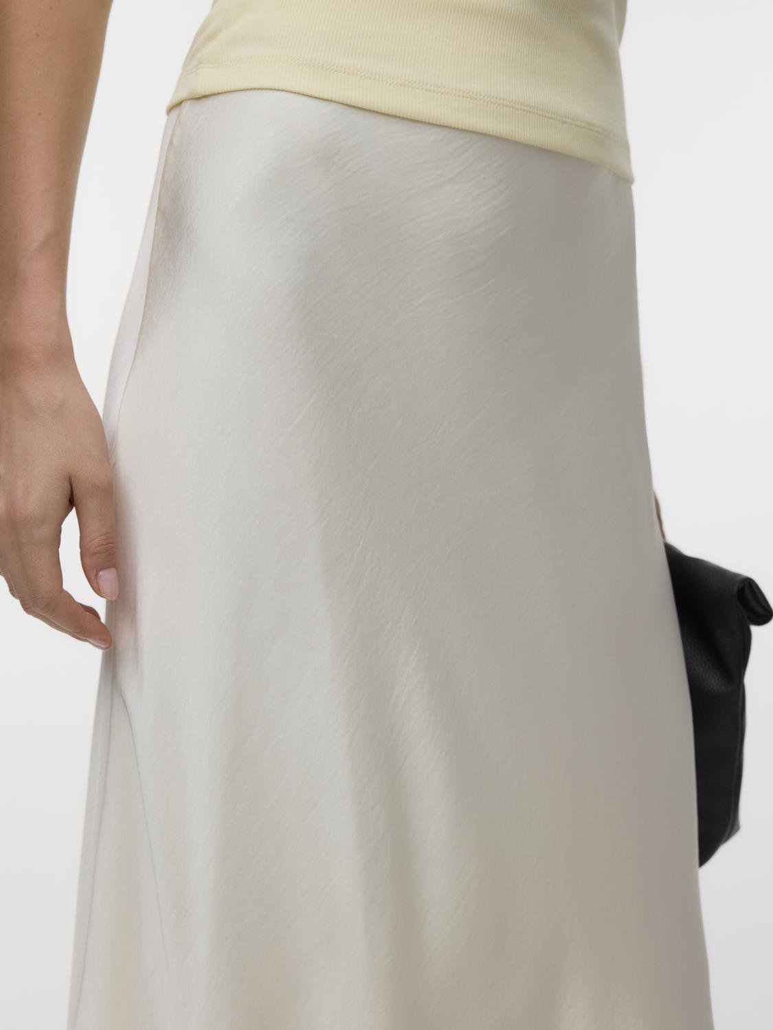 VMMIRO Long Skirt - Gardenia - VERO MODA & VILA Bergvik