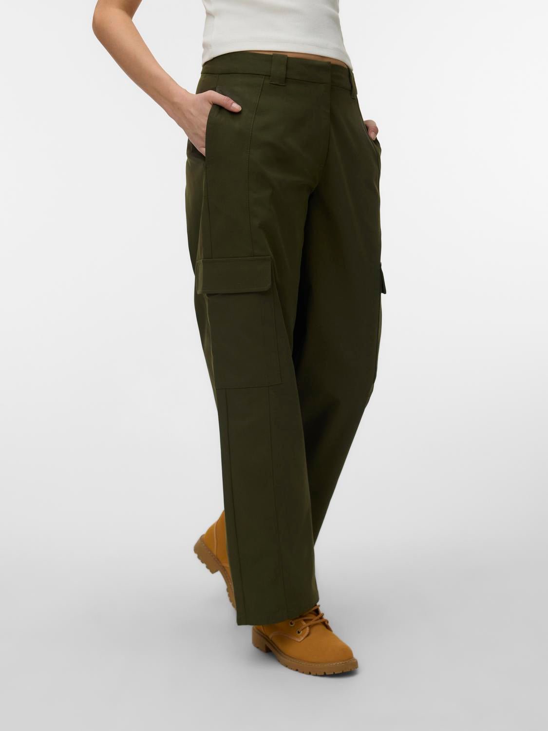 VMSILLA Tailored Trousers - Forest Night - VERO MODA & VILA Bergvik