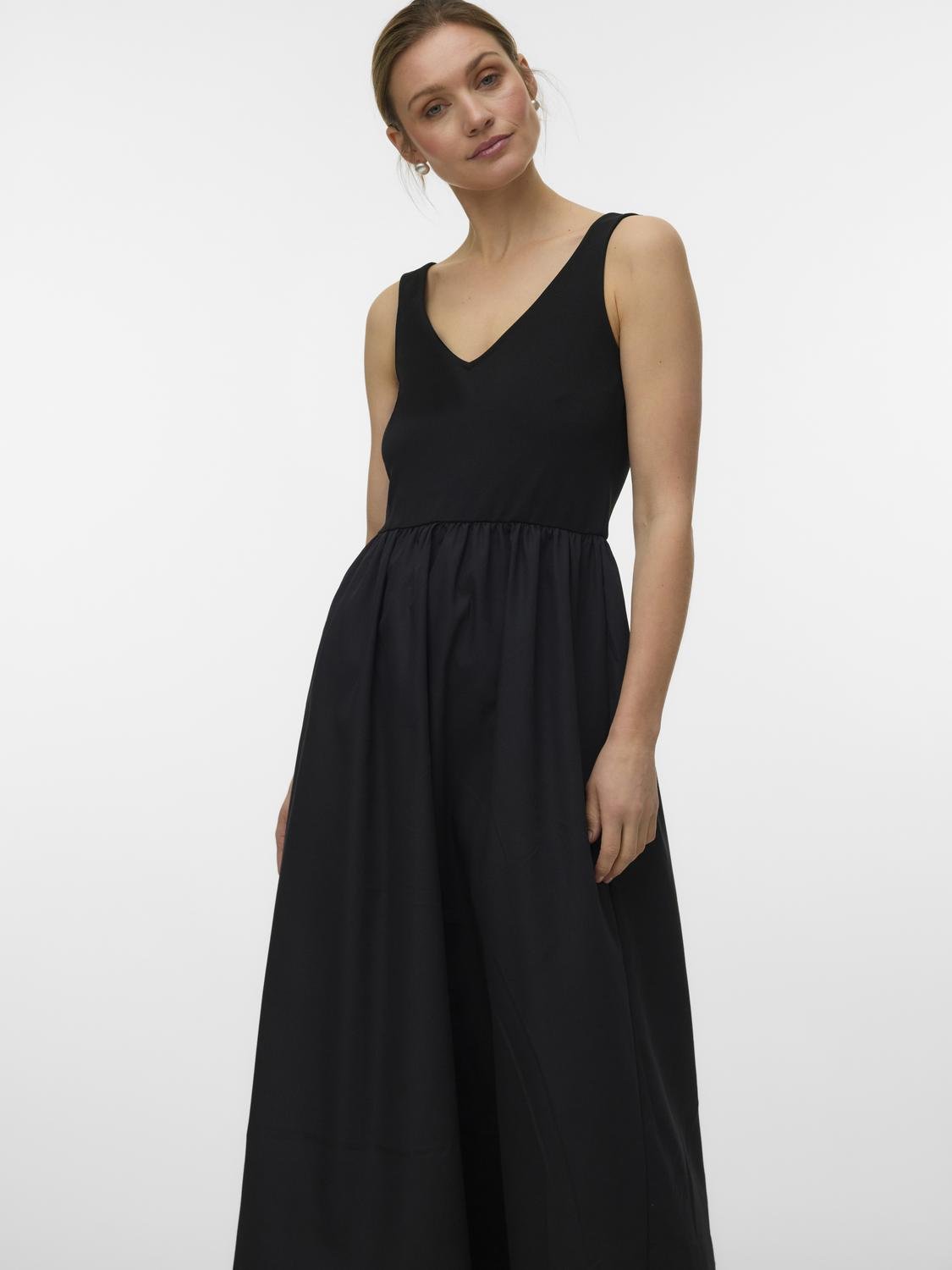 VMVALLY Long Dress - Black - VERO MODA & VILA Bergvik