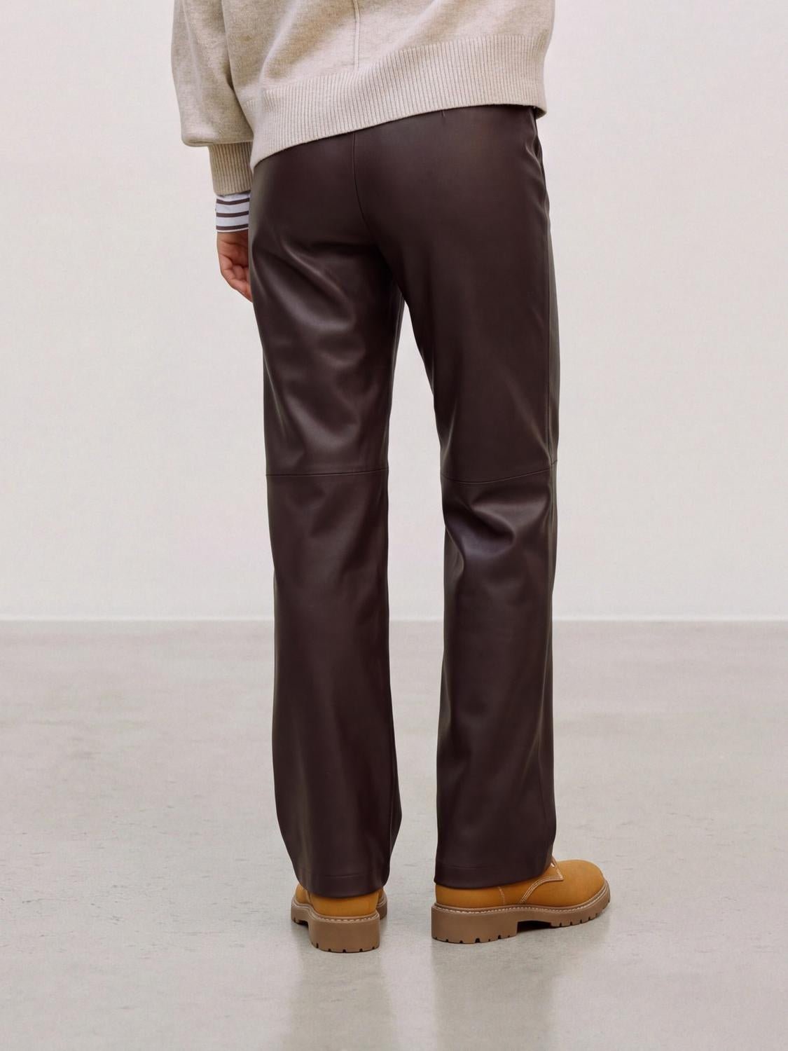 VMVERONA Trousers - Chocolate Torte - VERO MODA & VILA Bergvik