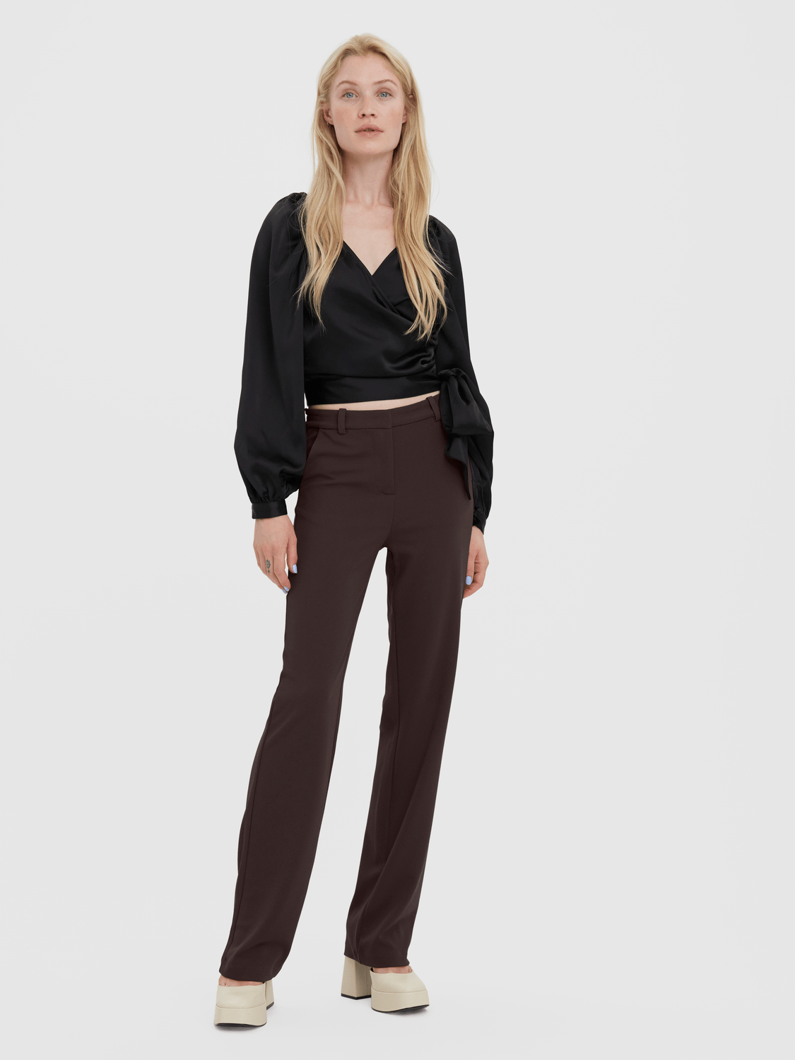 VMZAMIRA Trousers - Chocolate Torte - VERO MODA & VILA Bergvik