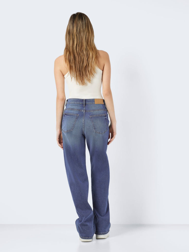 NMYOLANDA Jeans - Medium Blue Denim - VERO MODA & VILA Bergvik