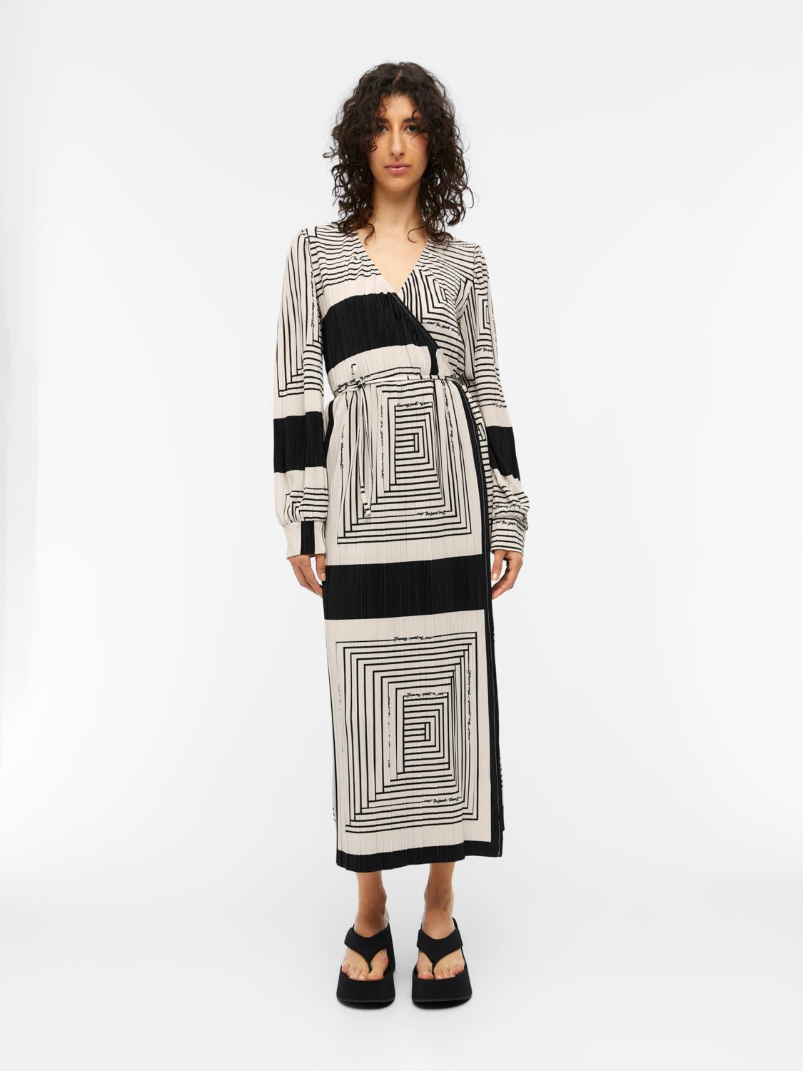 OBJTOBINA Dress - Black - VERO MODA & VILA Bergvik