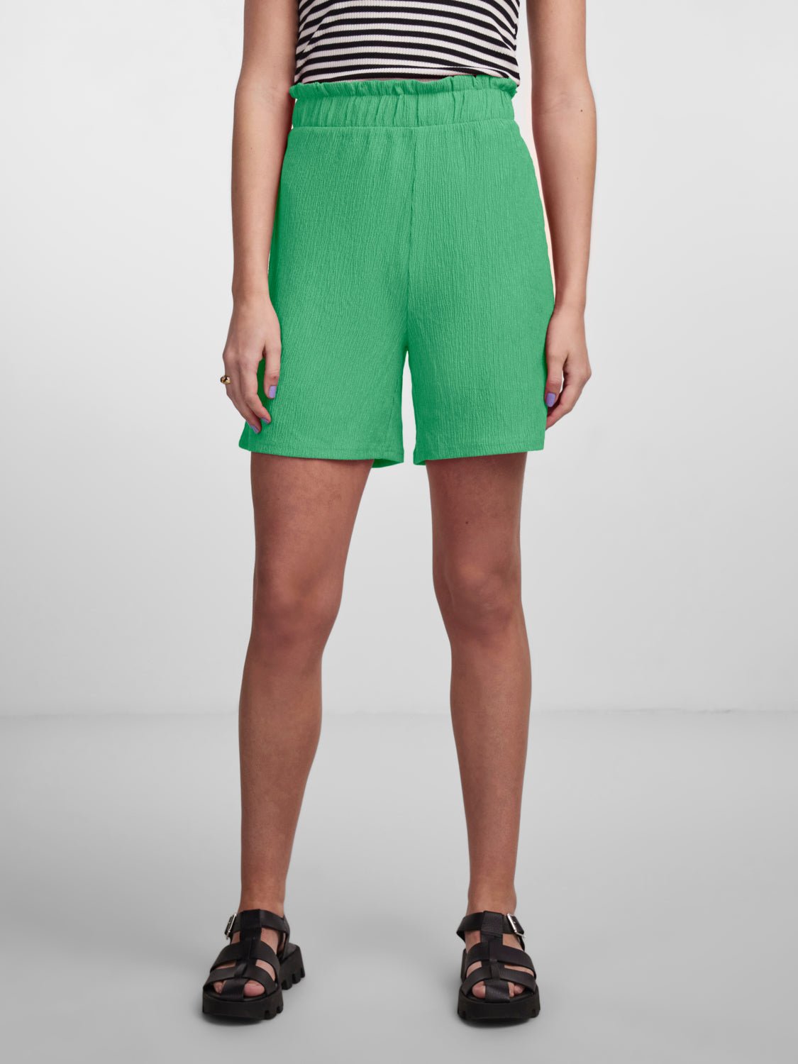 PCLUNA Shorts - Irish Green - VERO MODA & VILA Bergvik