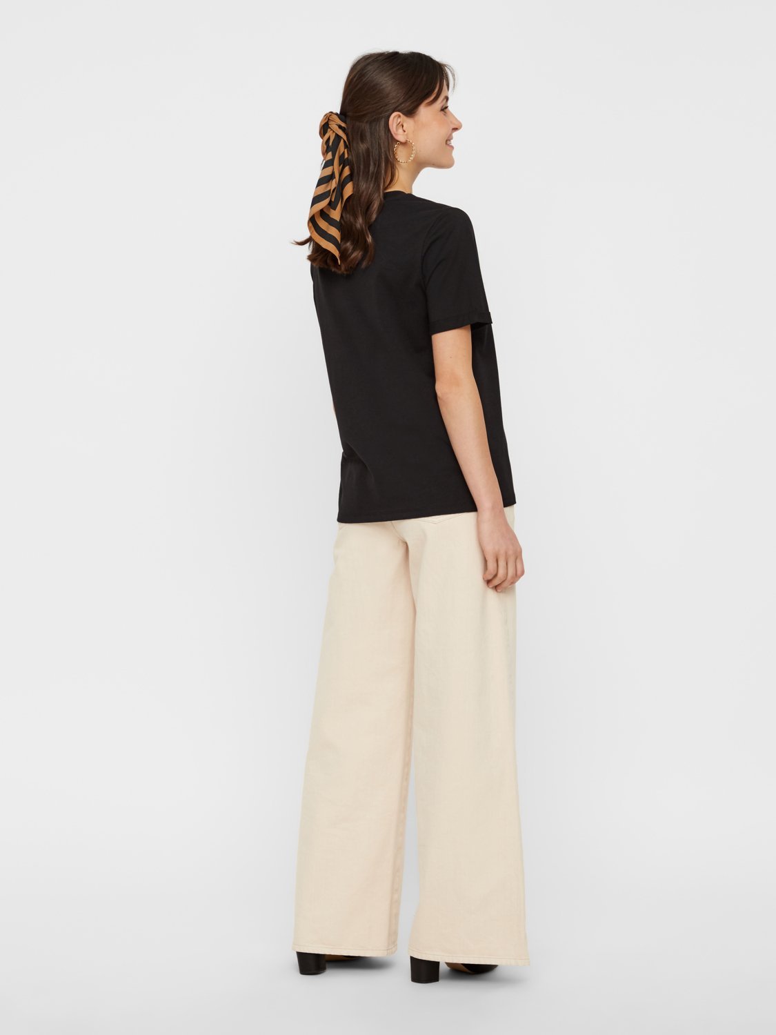 PCRIA T-shirt - black - VERO MODA & VILA Bergvik