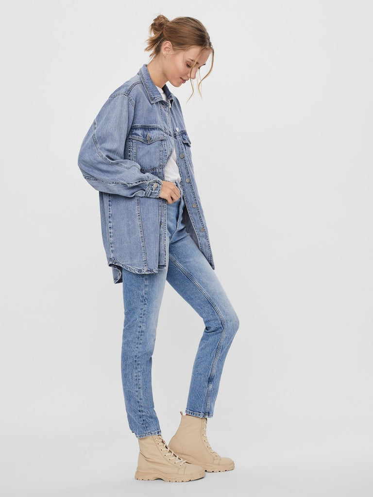 VMEMERY Shirts - light blue denim - VERO MODA & VILA Bergvik