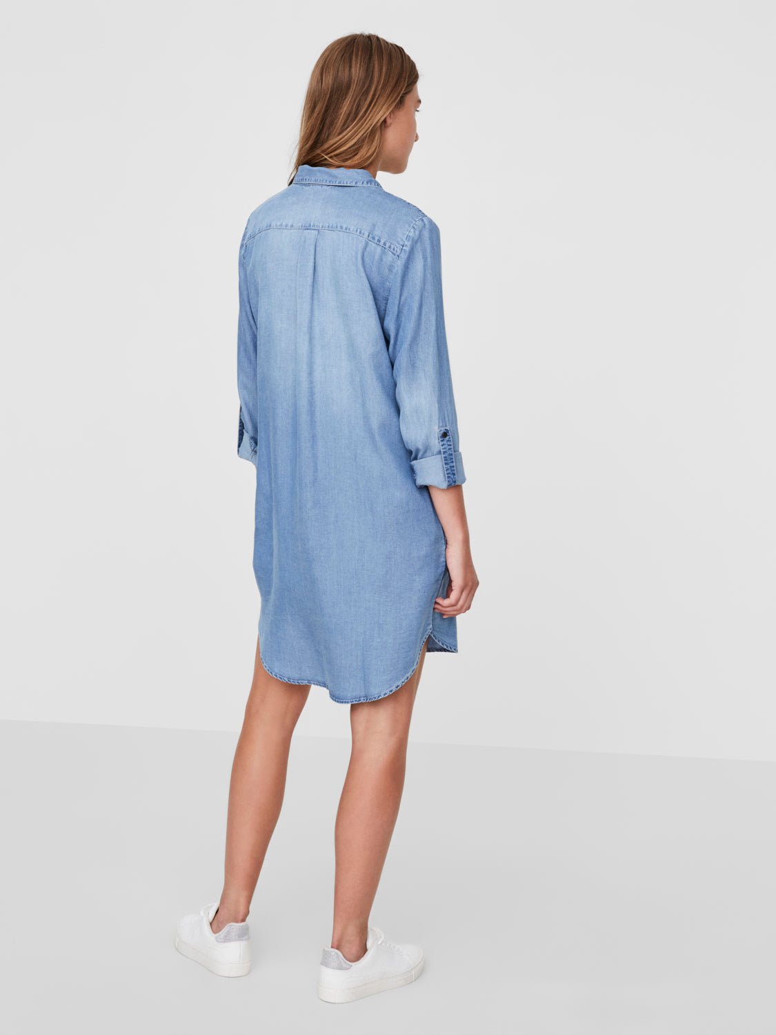 VMSILLA Dress - light blue denim - VERO MODA & VILA Bergvik